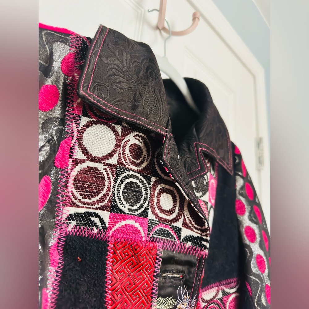 Abstract Reworked Cropped Jacket - Picture 5 of 6